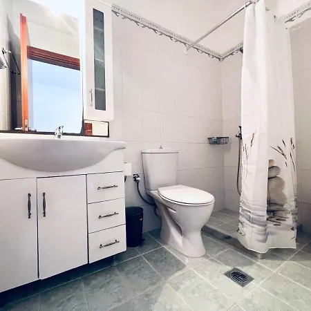 Apartment Four S